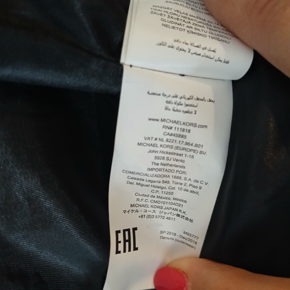 Michael Kors Men's Rain Jacket - Picture 6 of 7